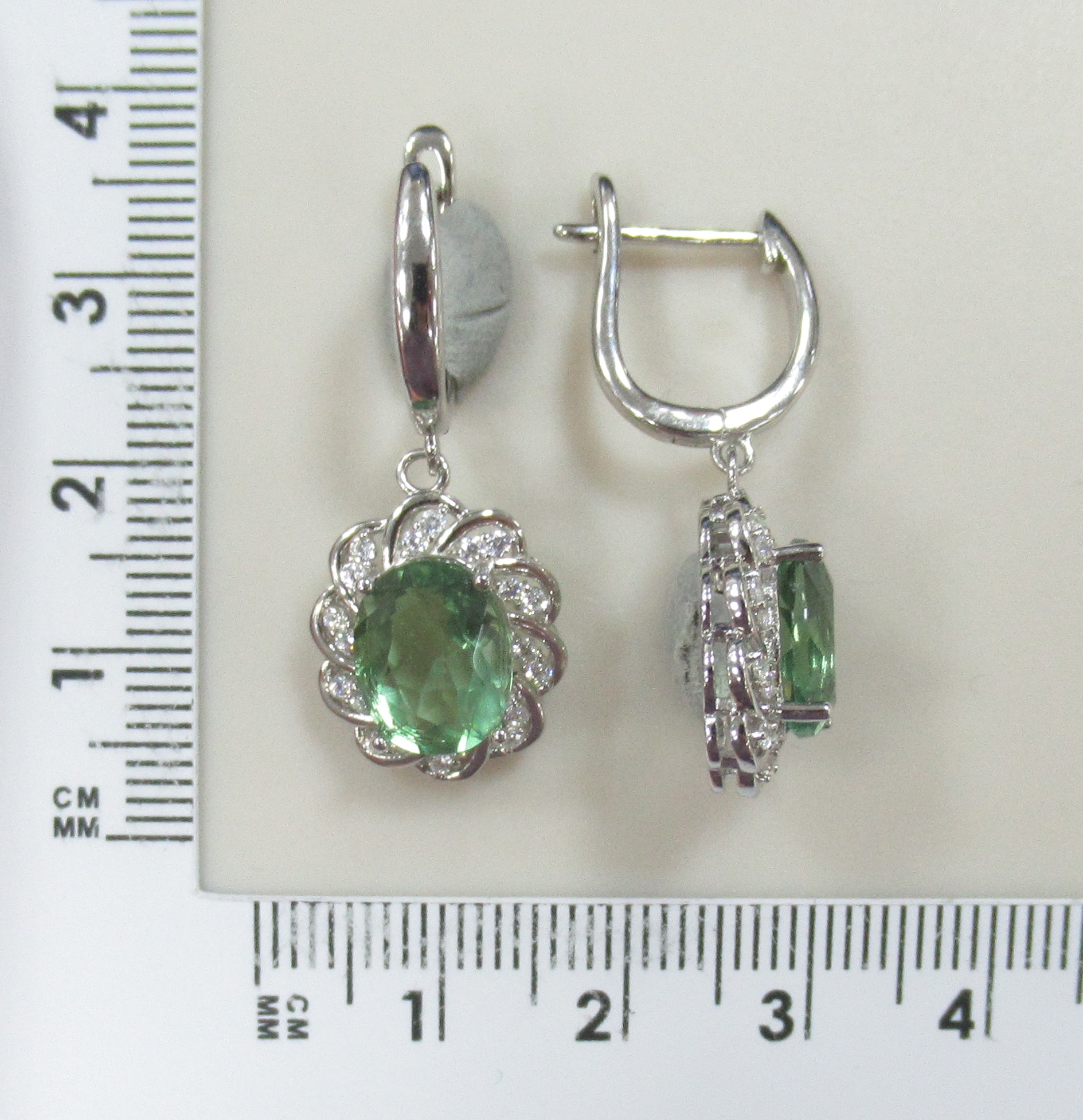 Серебряные серьги с флюоритами